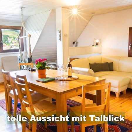 Wohlfuehl-Ferienwohnung 80 Qm, 8 Personen, Aussicht & Heimkino Todtnau Eksteriør bilde