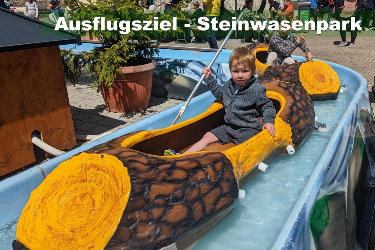 Wohlfuehl-Ferienwohnung 80 Qm, 8 Personen, Aussicht & Heimkino Todtnau Eksteriør bilde