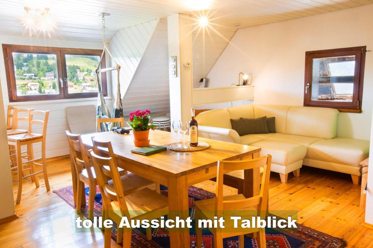 Wohlfuehl-Ferienwohnung 80 Qm, 8 Personen, Aussicht & Heimkino Todtnau Eksteriør bilde